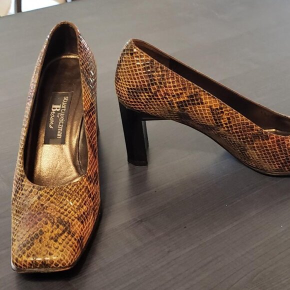 Stuart Weitzman animal print snake leather low heel shoes - Picture 9 of 11